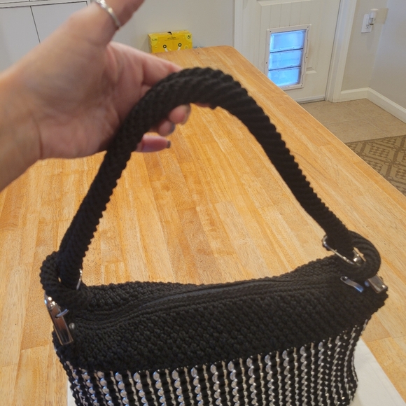 🔳EUC~ UP-CYCLED  SHOULDER BAG - Picture 4 of 9